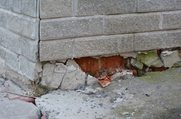 Cost of Residential Foundation Repair in Englewood