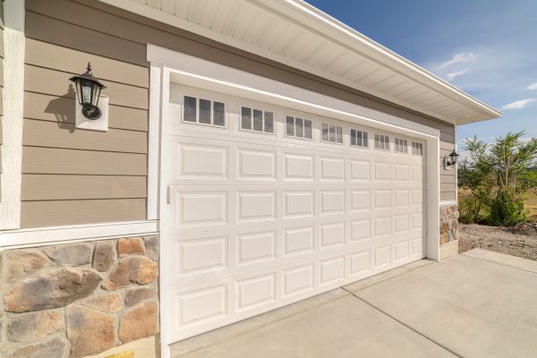 Cost of Garage Lifting in Englewood